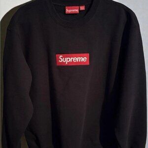 Supreme Red Box Logo Black Crewneck. Size M (fits a little baggy)